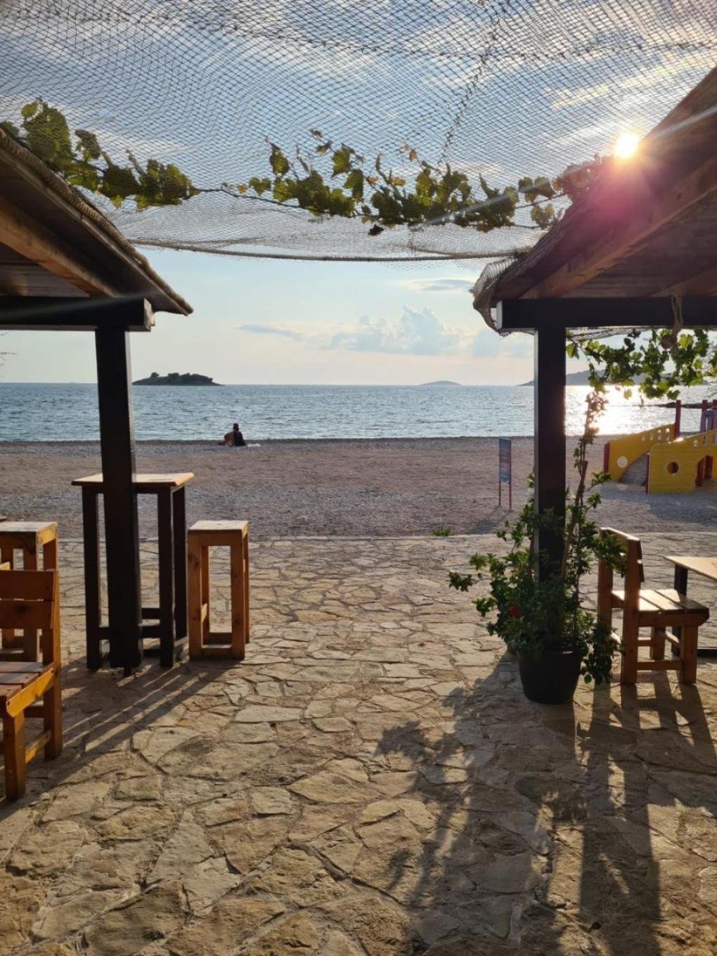House Villa More روغوزنيكا المظهر الخارجي الصورة